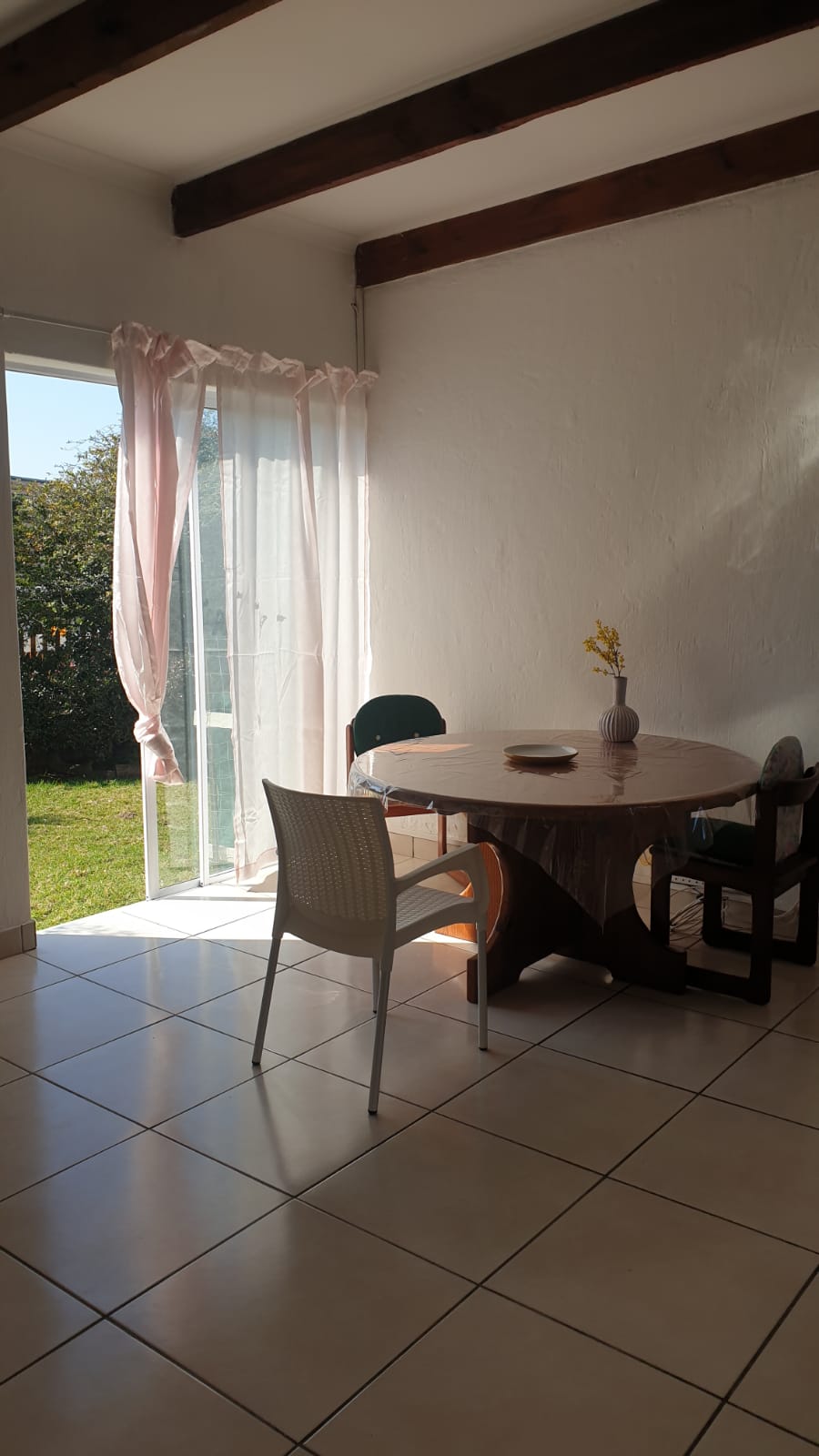 To Let 1 Bedroom Property for Rent in Beacon Bay Eastern Cape